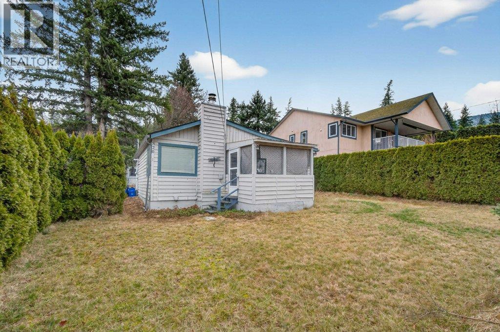 520 6 Street SE, Salmon Arm