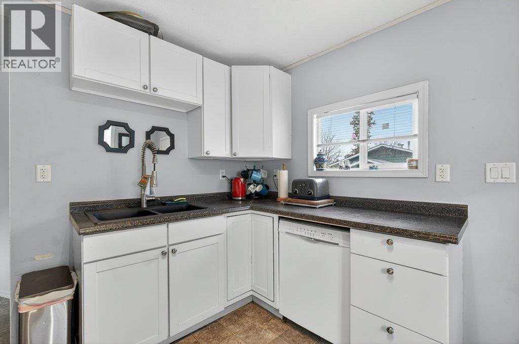 520 6 Street SE - 4