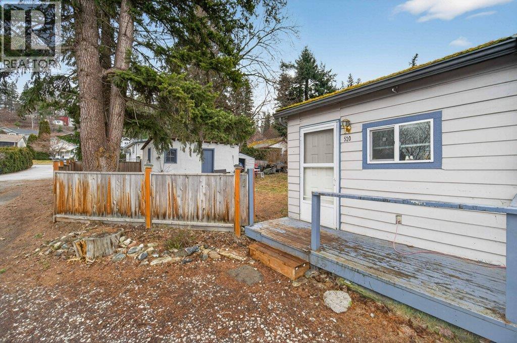 520 6 Street SE, Salmon Arm