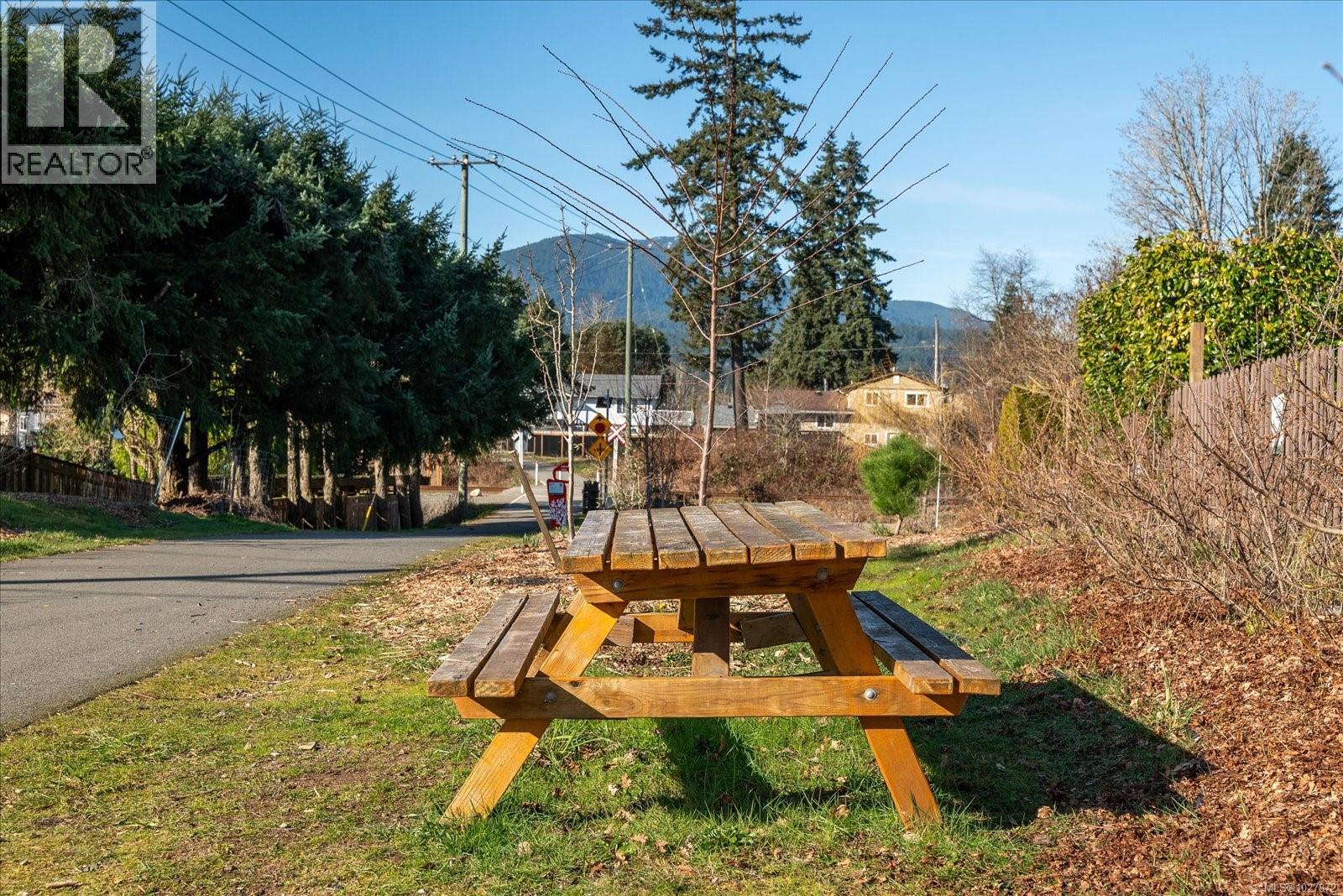 150 COLUMBIA ST - 49