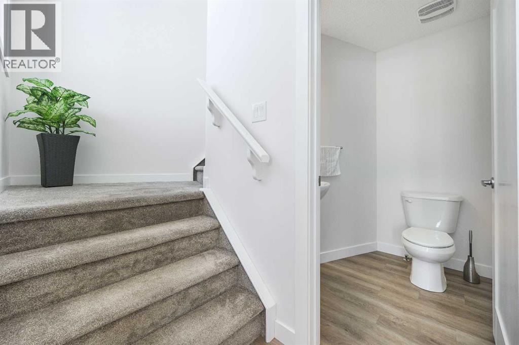 Single Family House for Sale in  Yorkville Avenue SW Yorkville Calgary 