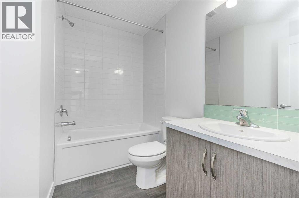 Single Family House for Sale in  Yorkville Avenue SW Yorkville Calgary 