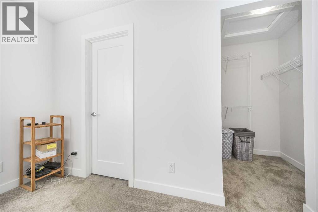 Single Family House for Sale in  Yorkville Avenue SW Yorkville Calgary 