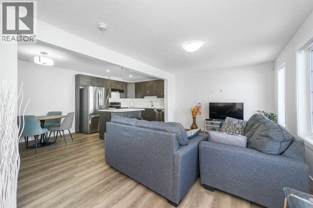 Single Family House for Sale in  Yorkville Avenue SW Yorkville Calgary 