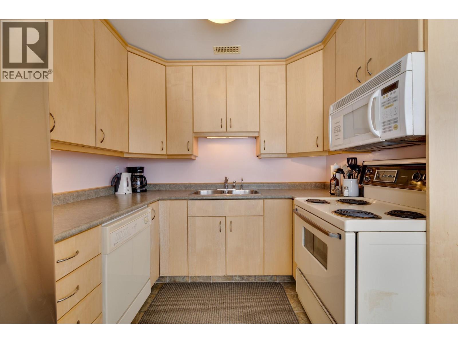 7375 Porcupine Road Unit# C5, Big White