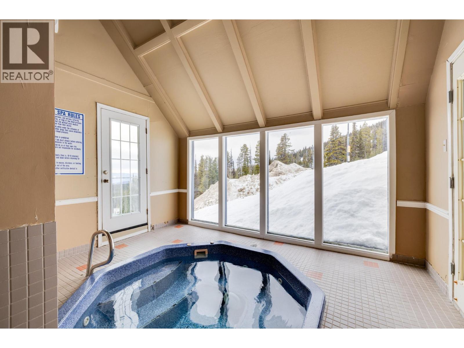 7375 Porcupine Road Unit# C5, Big White