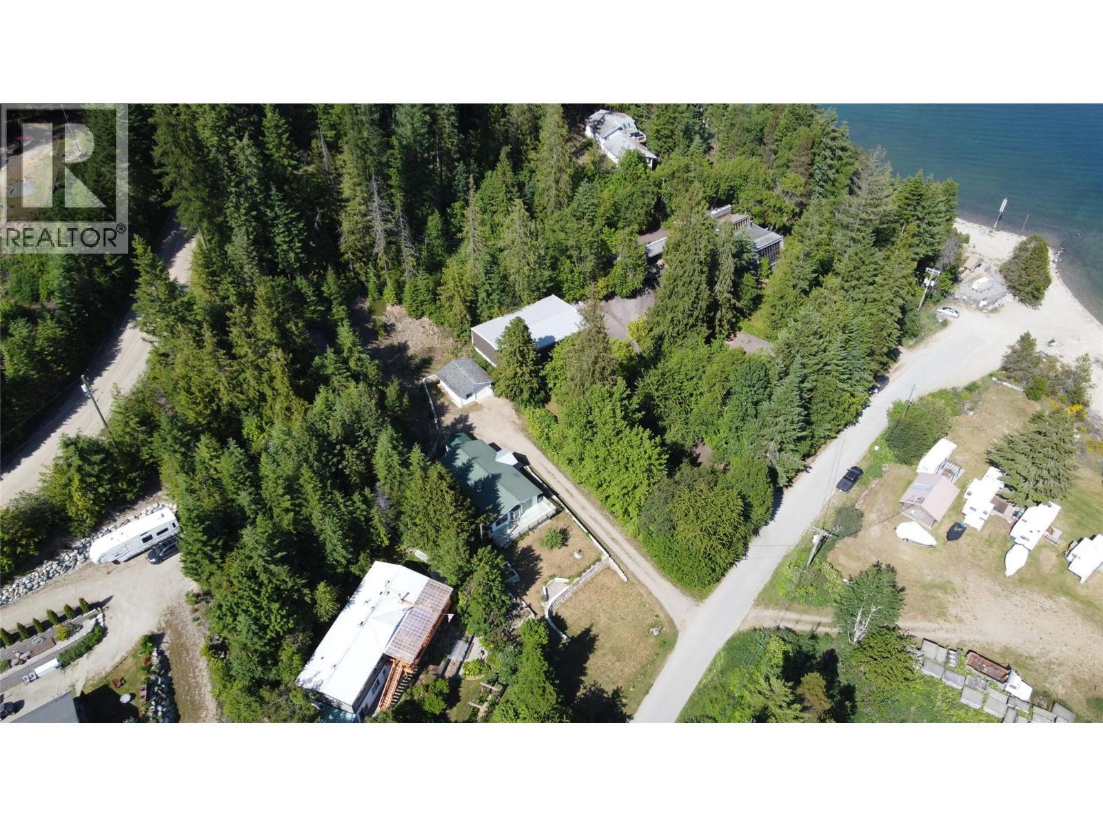 8917 MEADOW STREET - 32