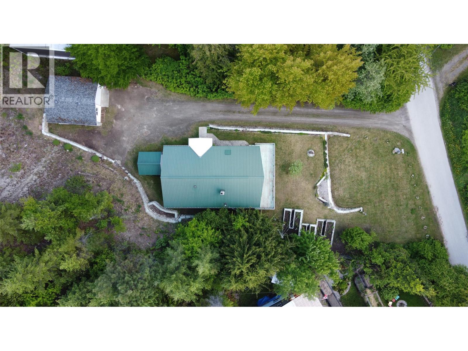 8917 MEADOW STREET - 29