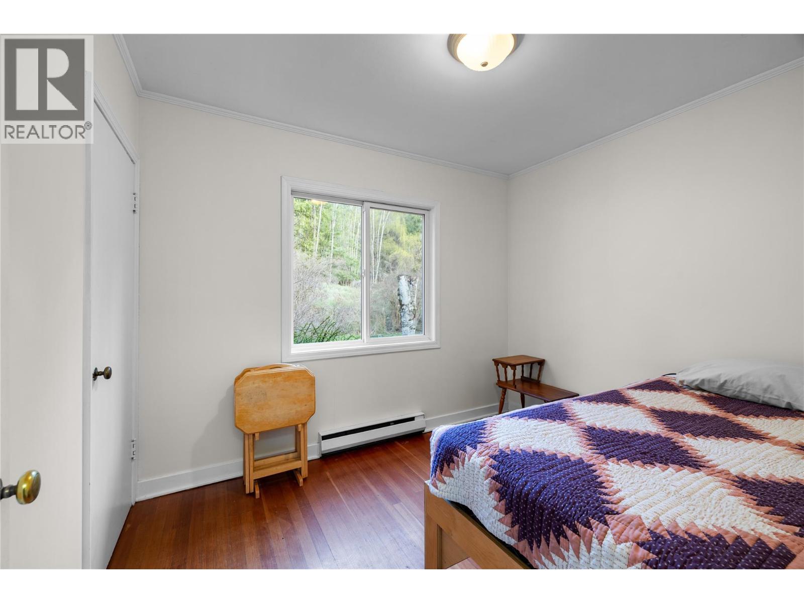 321 GOLF VIEW Street, Riondel