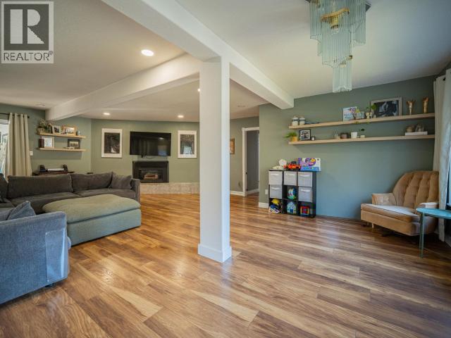 2521 ZILINSKY ROAD, Powell River