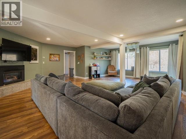 2521 ZILINSKY ROAD, Powell River