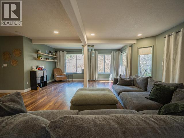 2521 ZILINSKY ROAD, Powell River