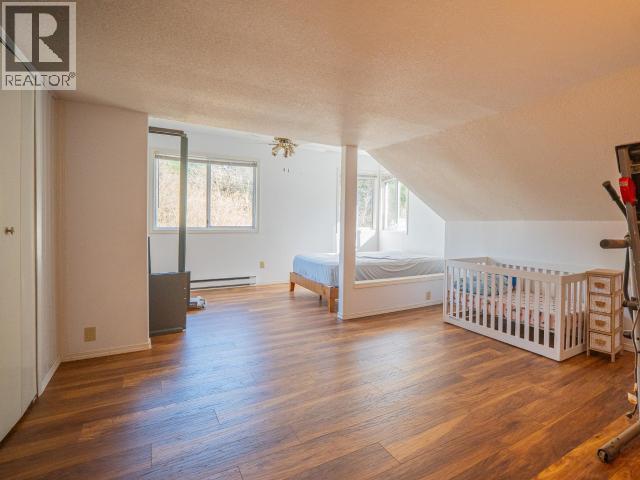 2521 ZILINSKY ROAD, Powell River