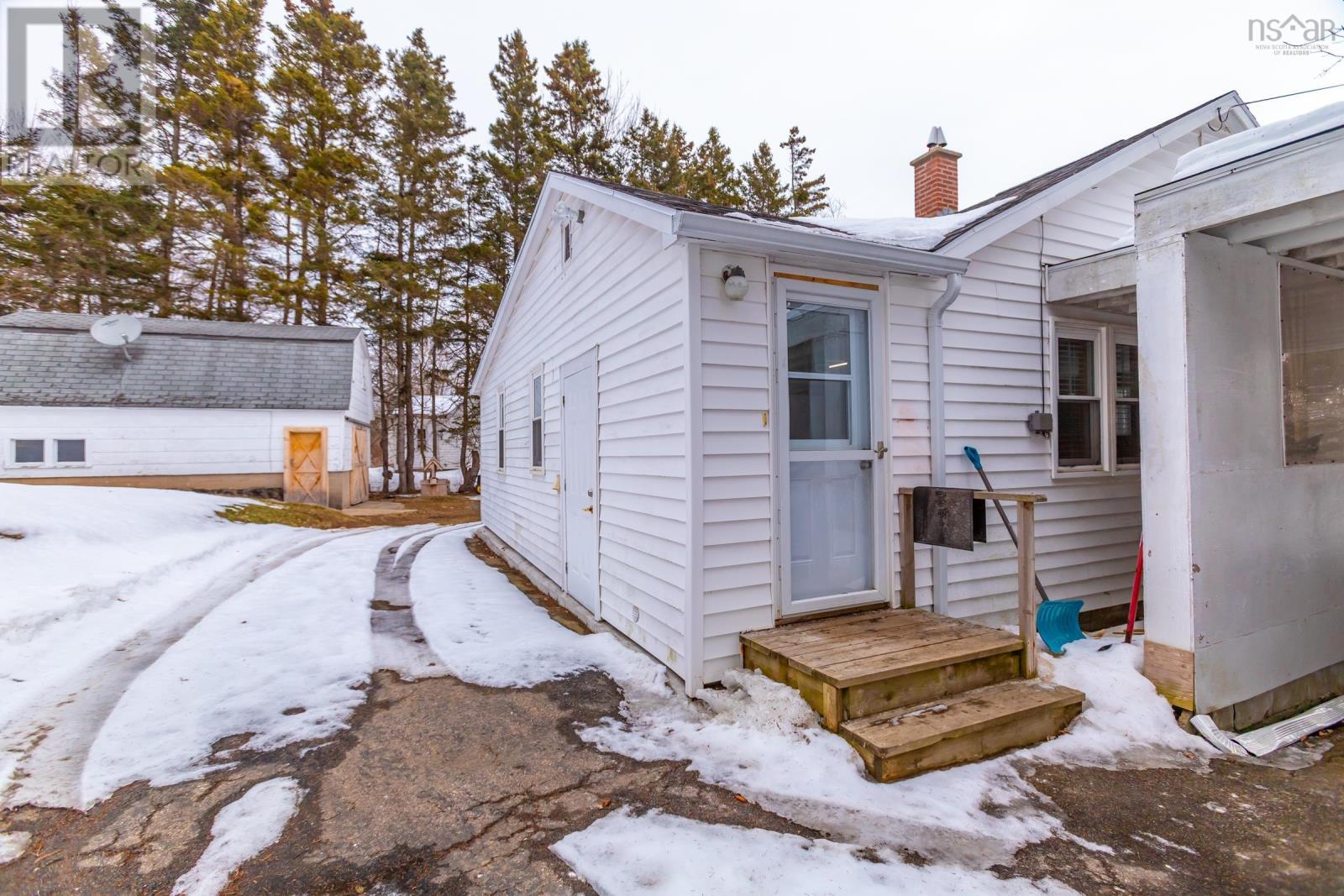 Property 39 of 45 of 1307 Granville Road