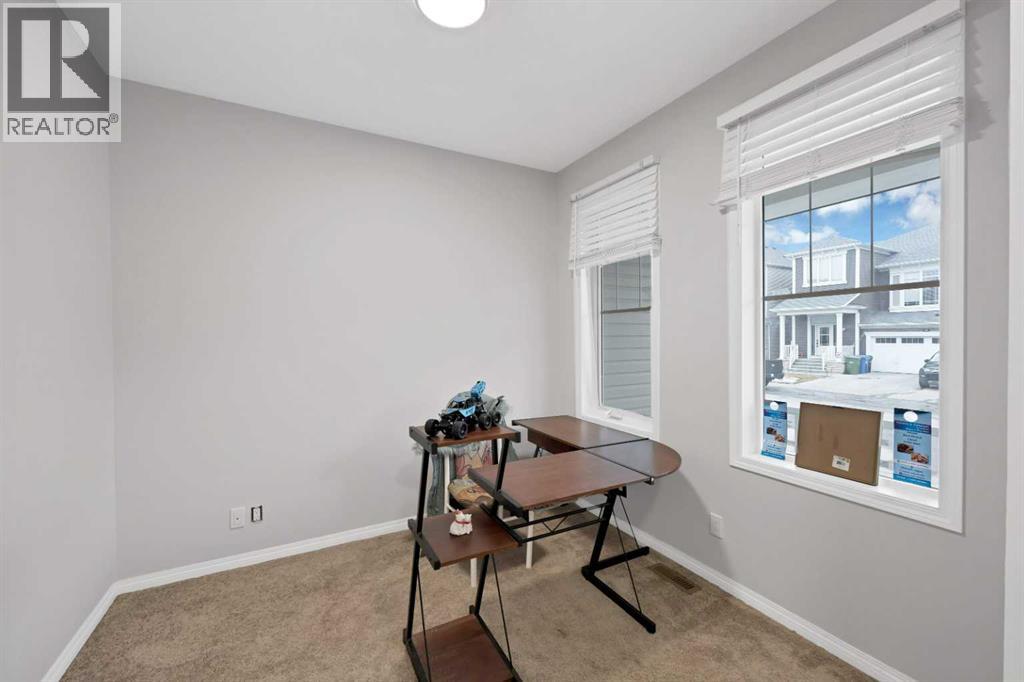 33 Cityside Gardens NE, Calgary, Alberta