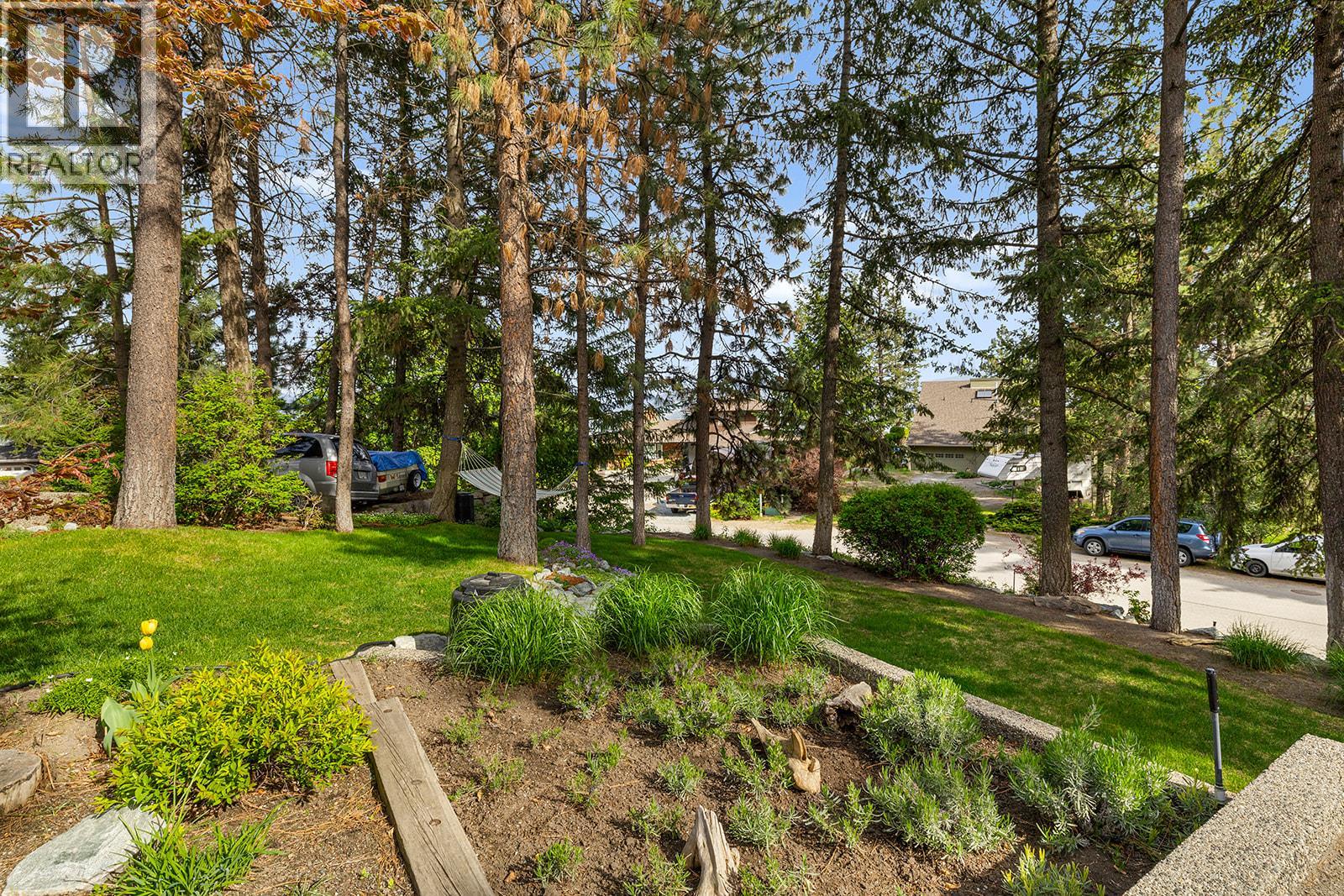 1741 Keloka Drive, West Kelowna