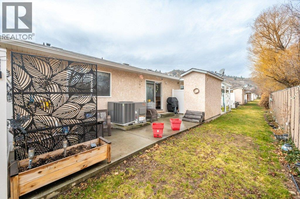 115 REDWING Place Unit# 12, Oliver