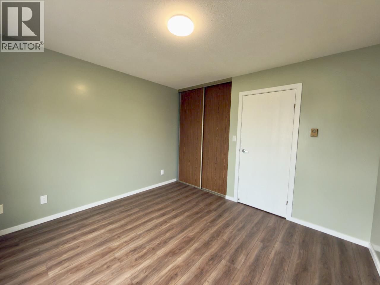 5852 Airport Street Unit# 2, Oliver