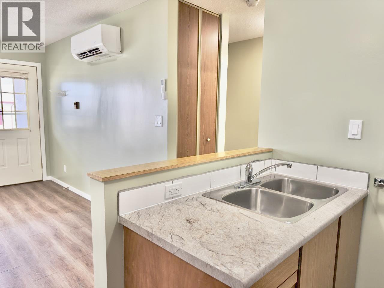 5852 Airport Street Unit# 2, Oliver