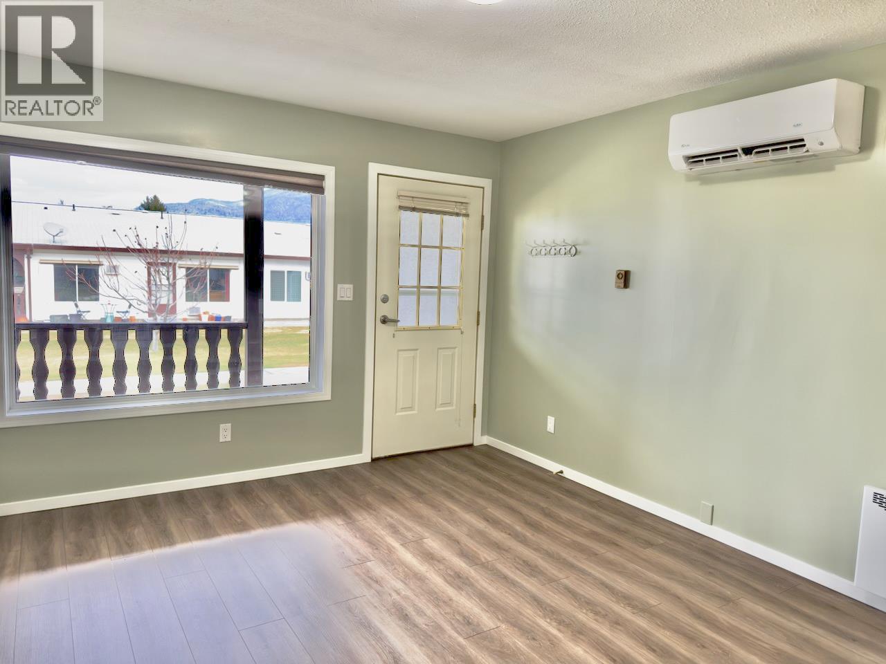 5852 Airport Street Unit# 2, Oliver