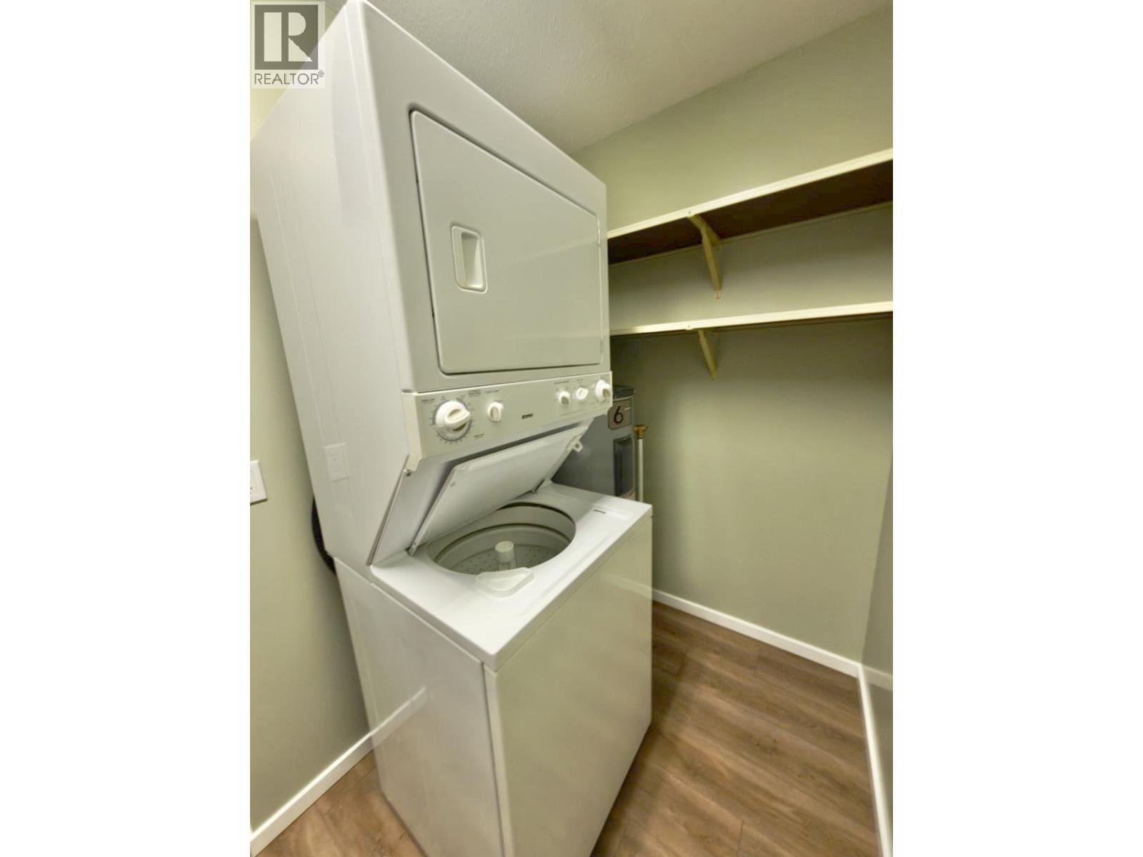 5852 Airport Street Unit# 2, Oliver