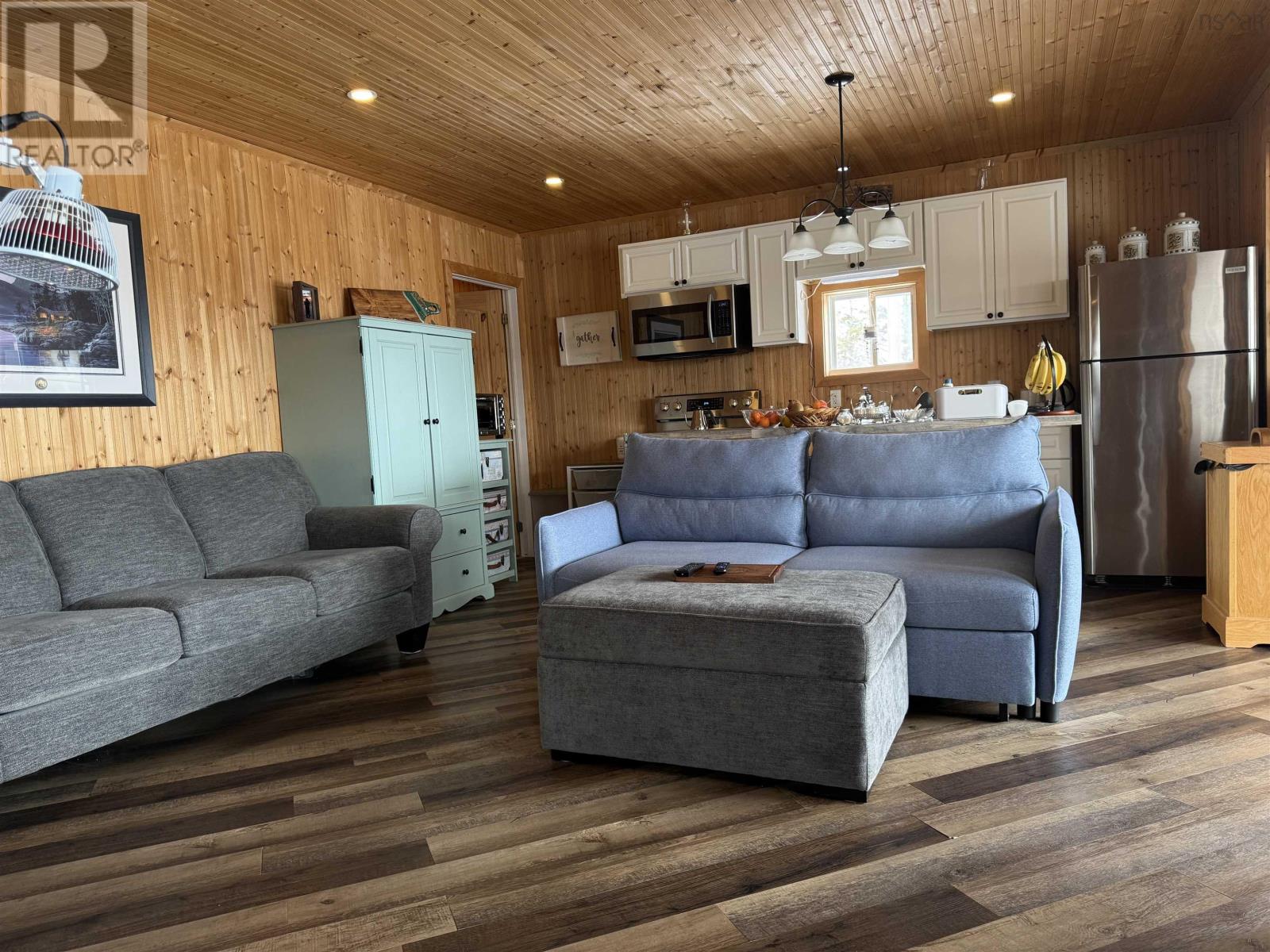 Property 14 of 49 of 24 Pirates Cove Way