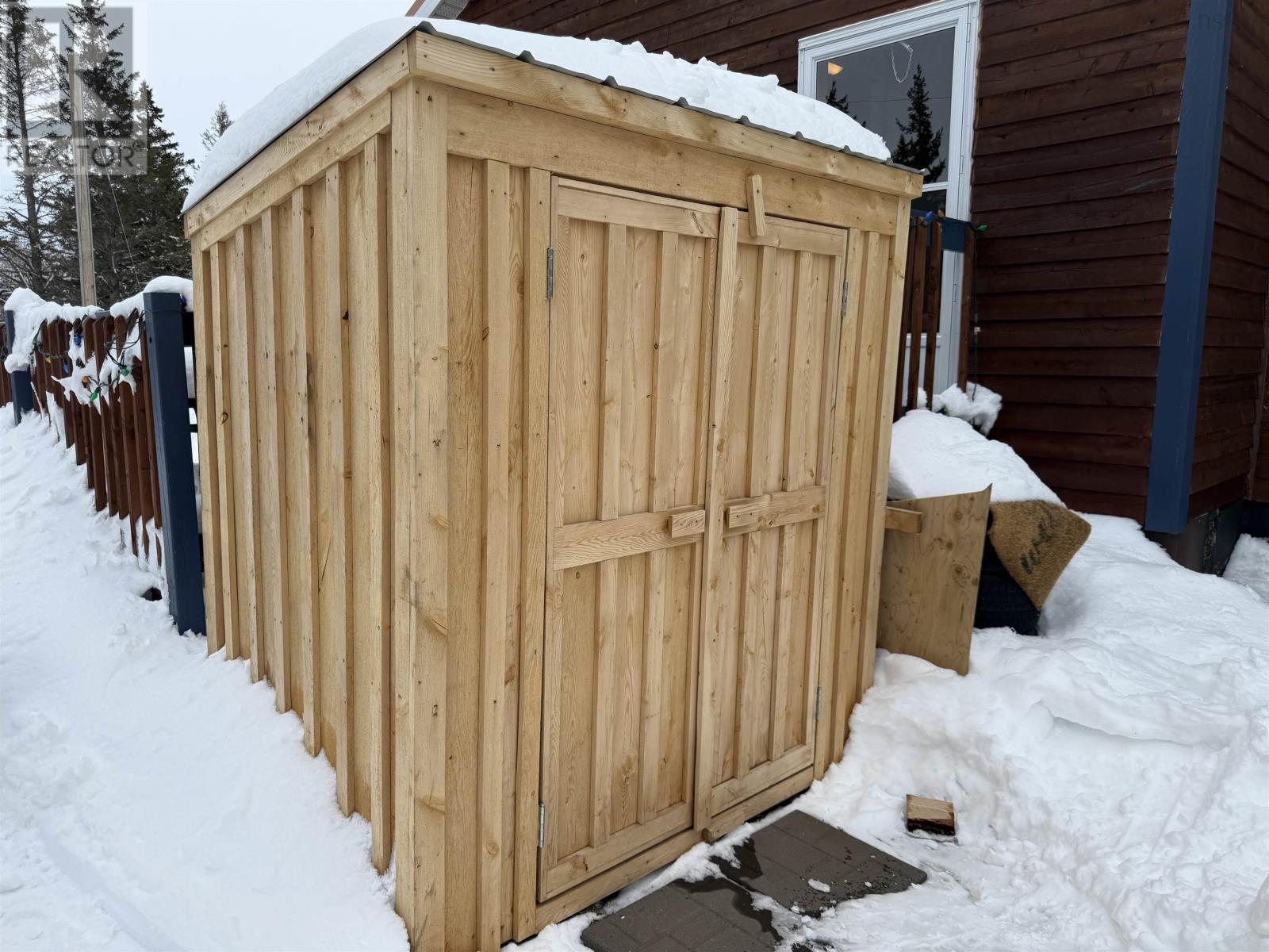 Property 44 of 49 of 24 Pirates Cove Way