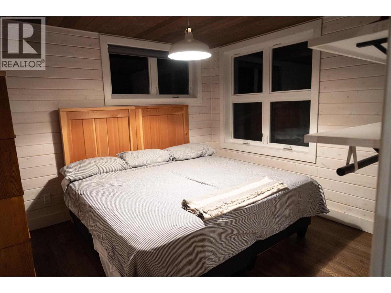 2083 MOUNTAIN GATE ROAD - 52