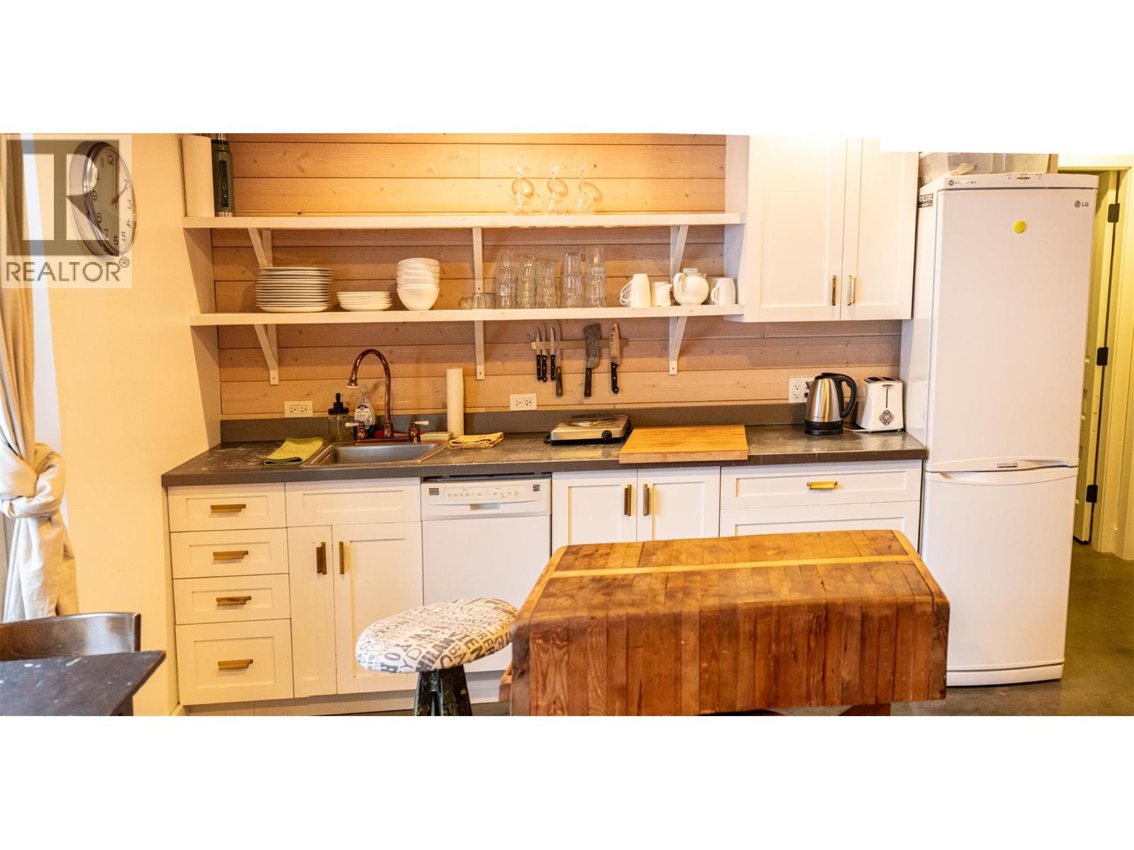 2083 MOUNTAIN GATE ROAD - 62