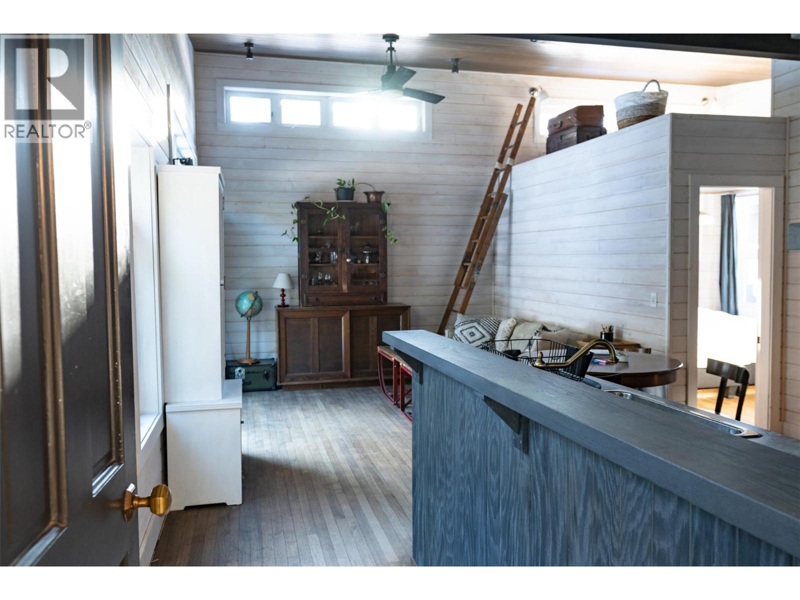 2083 MOUNTAIN GATE ROAD - 42