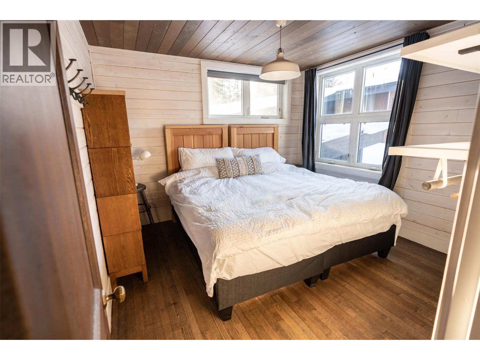 2083 MOUNTAIN GATE ROAD - 46