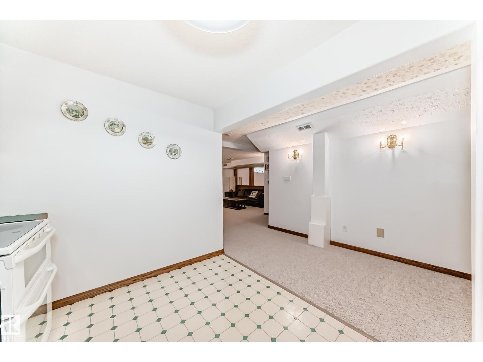 17416 53 AV NW - 60