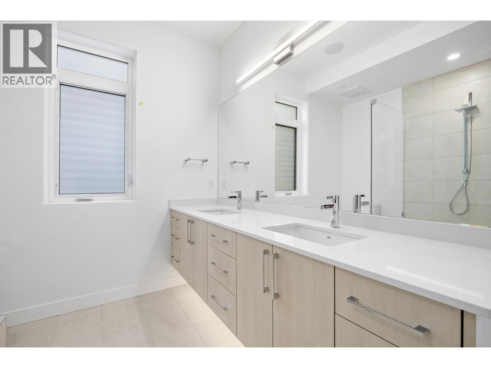 6008 Princess Street, Peachland