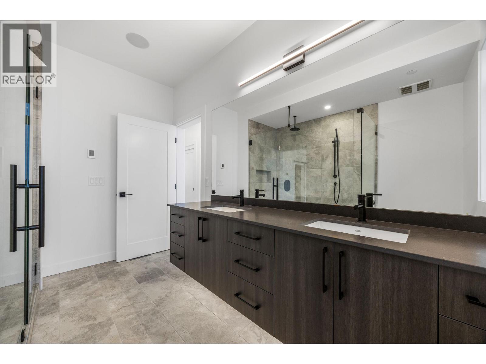 6008 Princess Street, Peachland