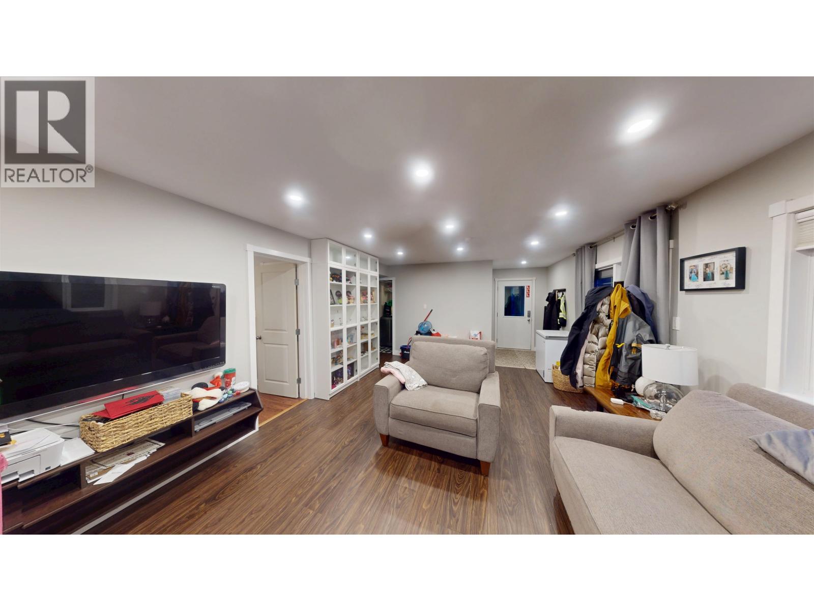 156 GULL CRESCENT - 15