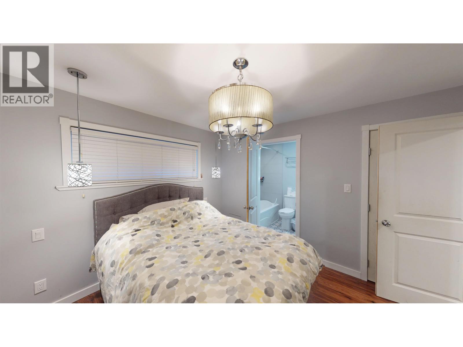 156 GULL CRESCENT - 13