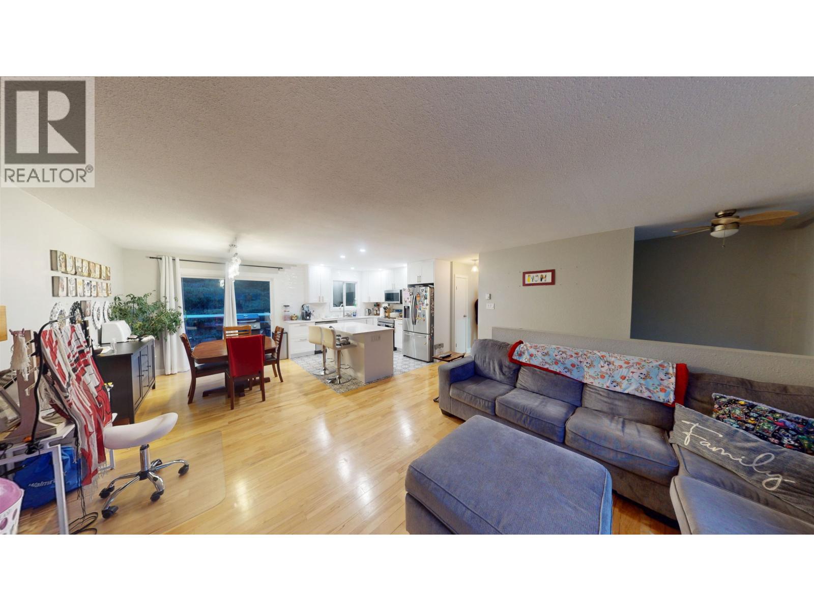 156 GULL CRESCENT - 7