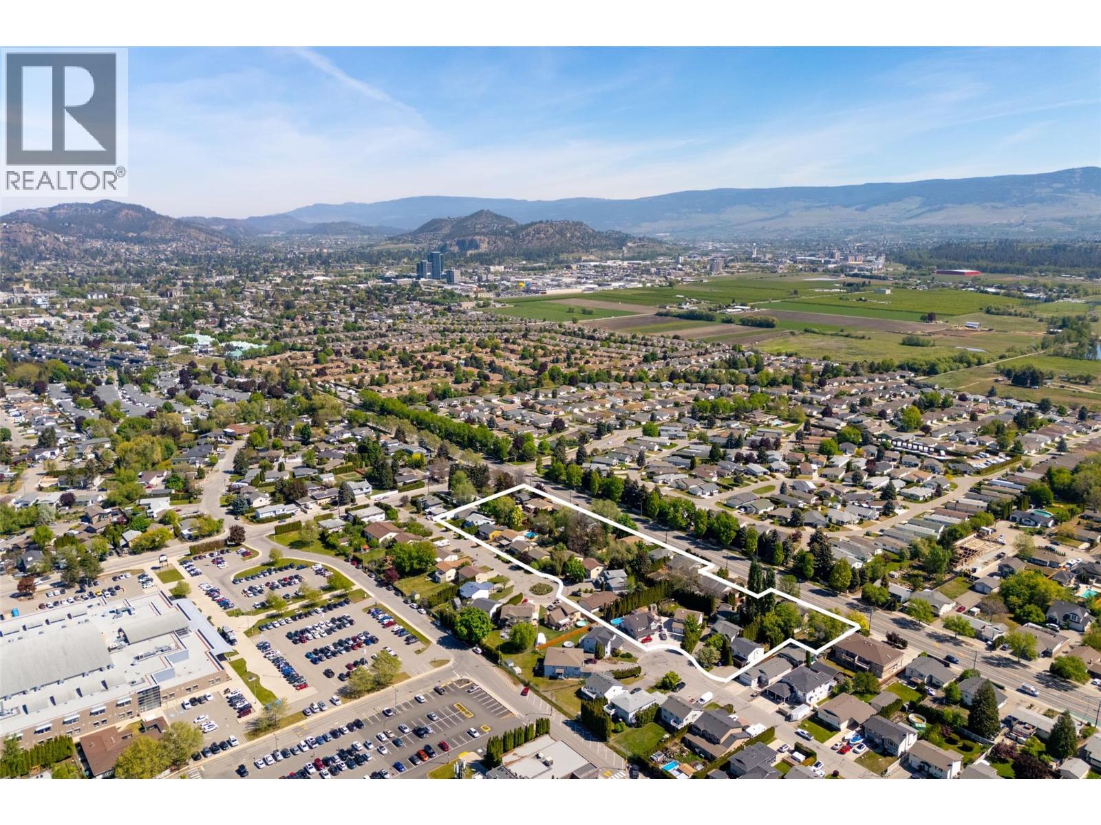  2896 Gordon Drive, Kelowna