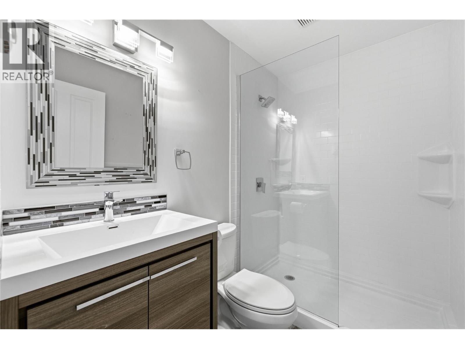 3858 Brown Road Unit# 305, West Kelowna