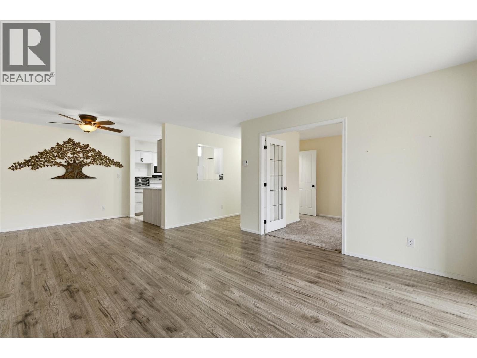 3858 Brown Road Unit# 305, West Kelowna