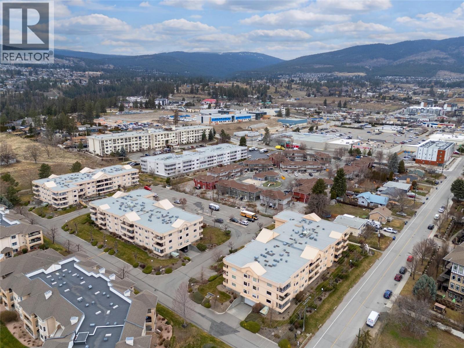 3858 Brown Road Unit# 305, West Kelowna