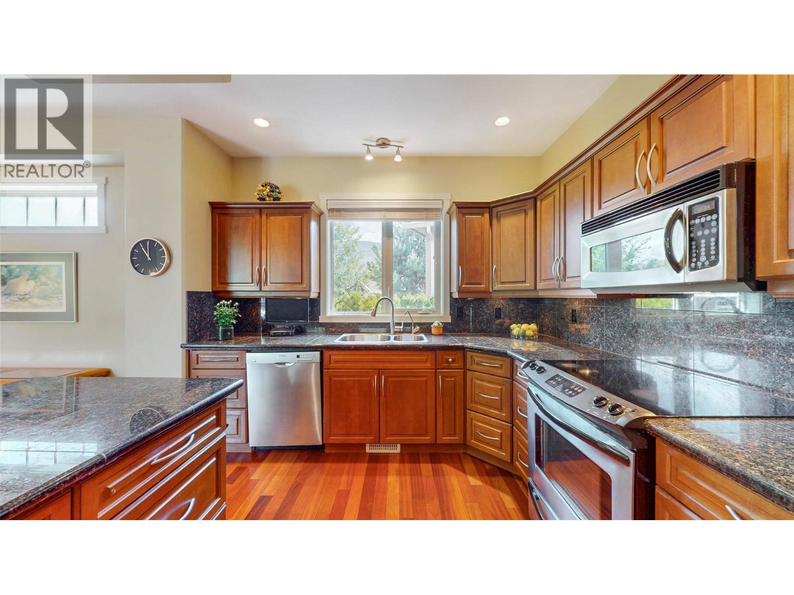 6833 Meadows Drive Unit# 2, Oliver