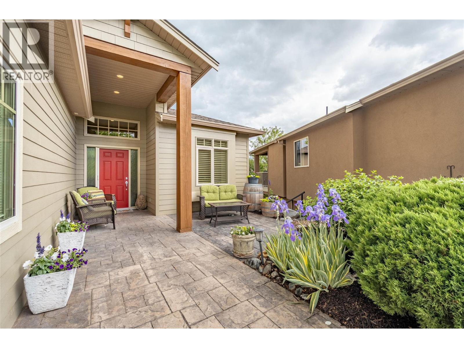 6833 Meadows Drive Unit# 2, Oliver