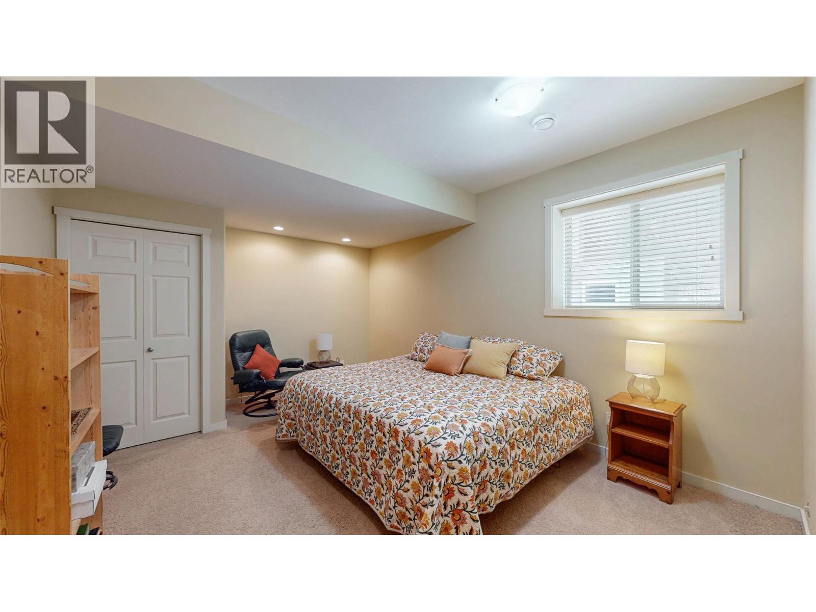6833 Meadows Drive Unit# 2, Oliver
