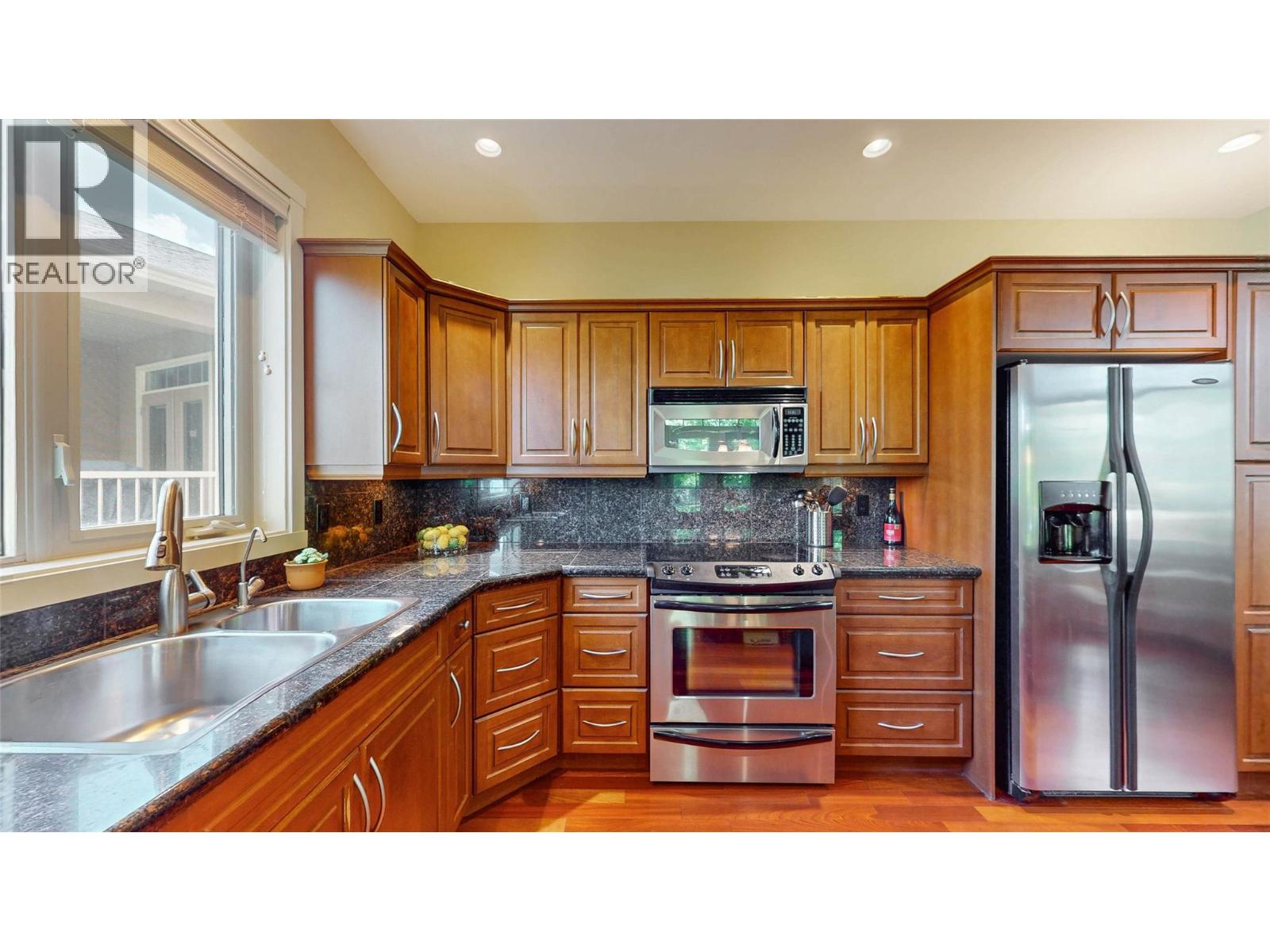 6833 Meadows Drive Unit# 2, Oliver