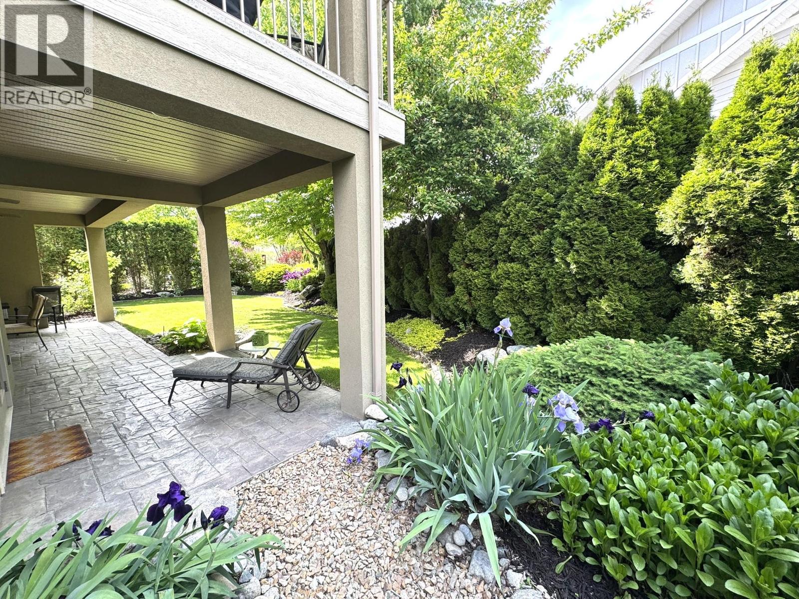 6833 Meadows Drive Unit# 2, Oliver