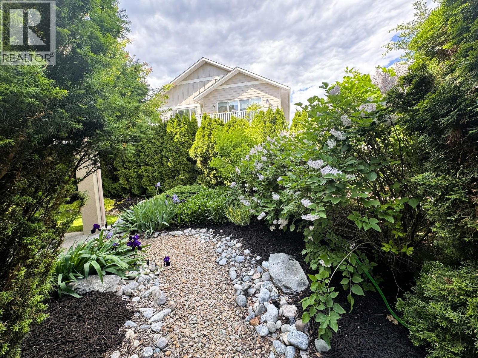 6833 Meadows Drive Unit# 2, Oliver