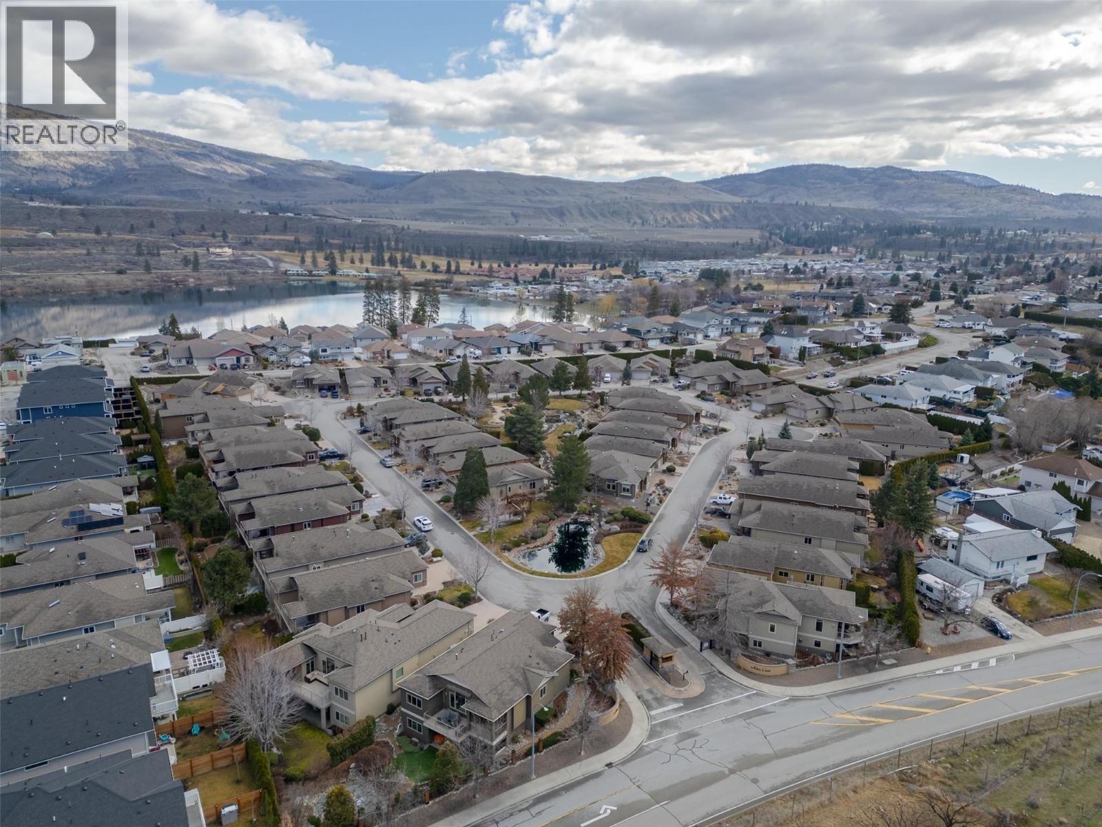 6833 Meadows Drive Unit# 2, Oliver