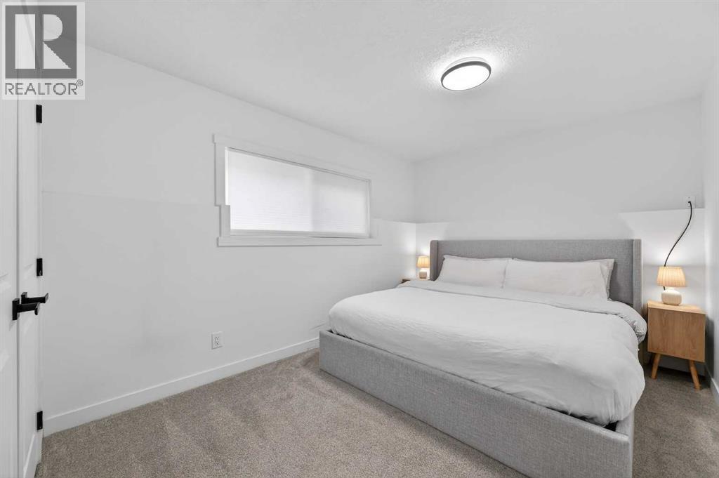 Single Family House 4 Level for Sale in   Avenue SW Shaganappi Calgary 