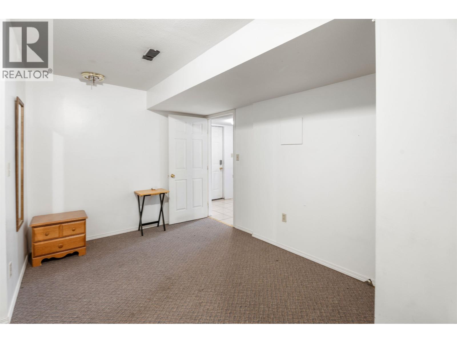 4050 BARNES DRIVE - 20